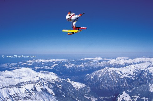 skyglider record passing the Swiss Alps