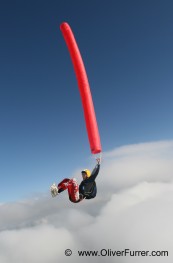 freefly coaching jump with air tube by Oliver Furrer