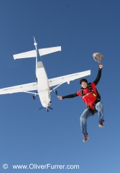 special event bergspitz skydive exit airplane